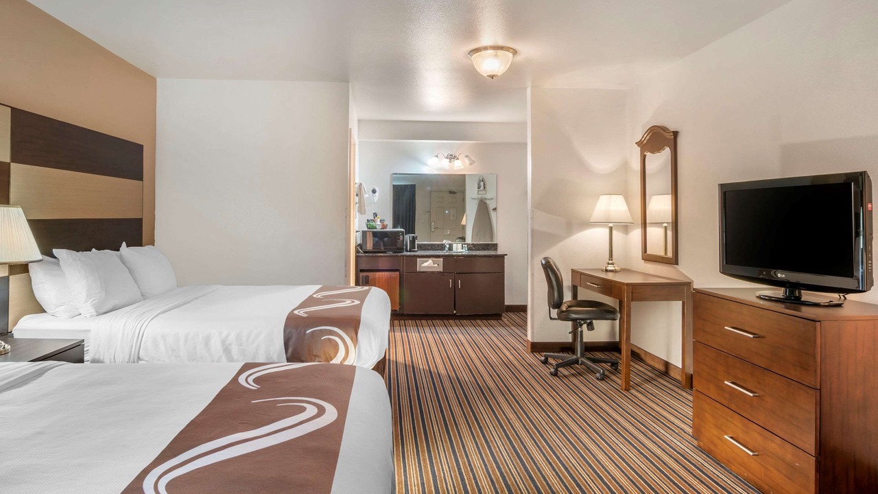 Photo of Bedroom in Roseburg