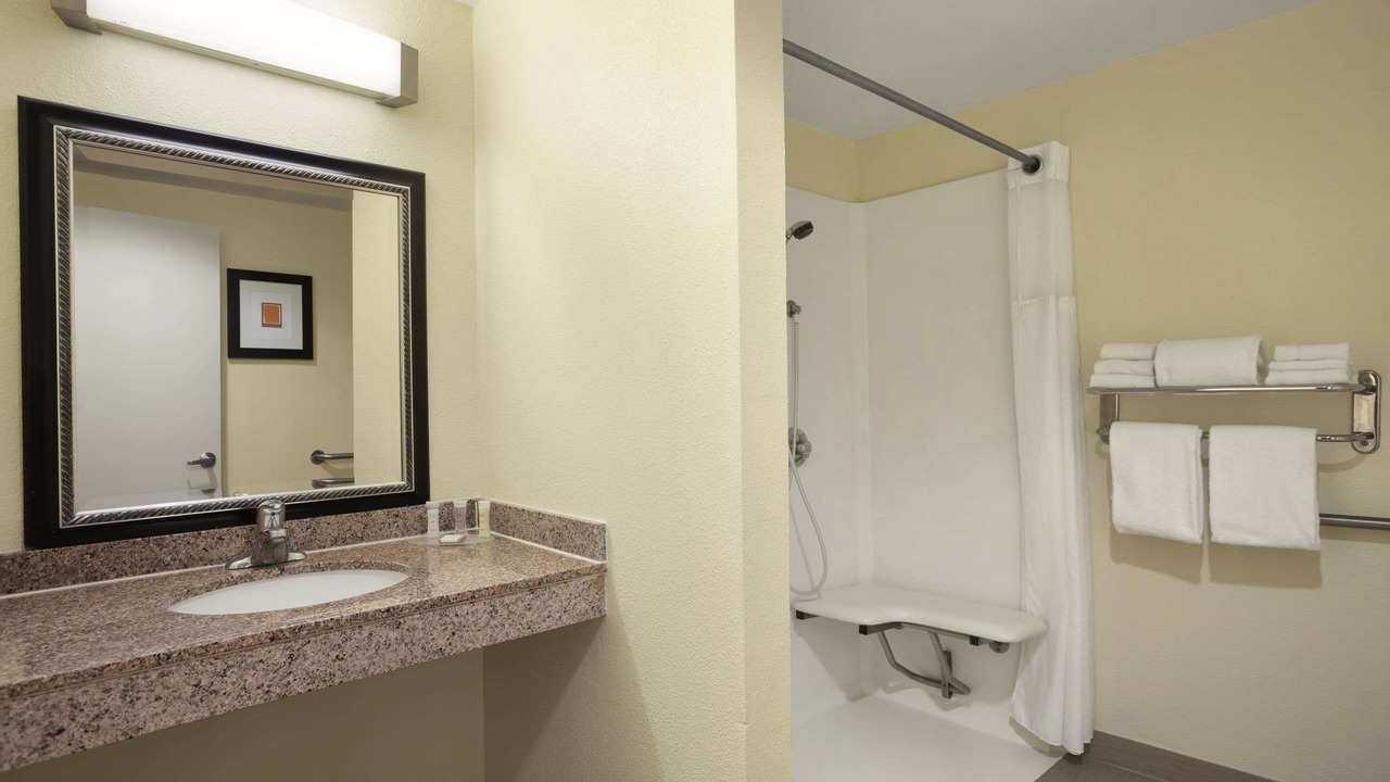 Photo of Bathroom in Midway District