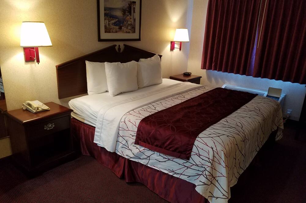 Photo of Bedroom in North Gresham
