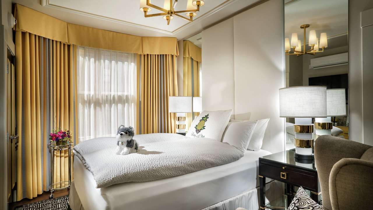 Photo of Bedroom in Theater District