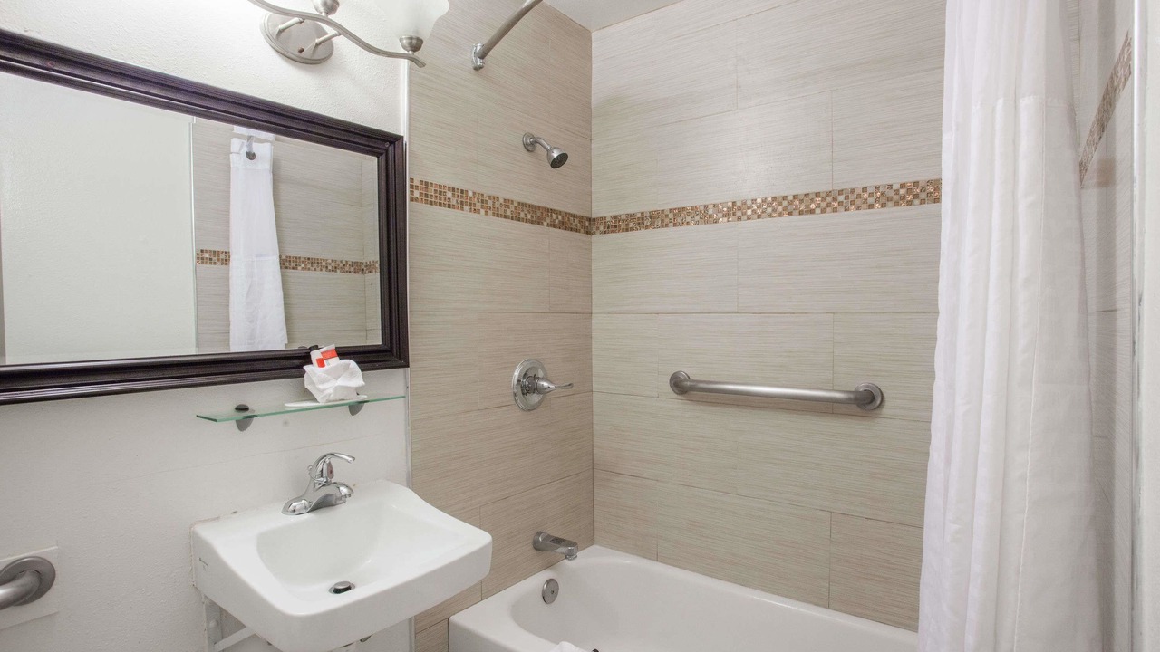 Photo of Bathroom in Orange