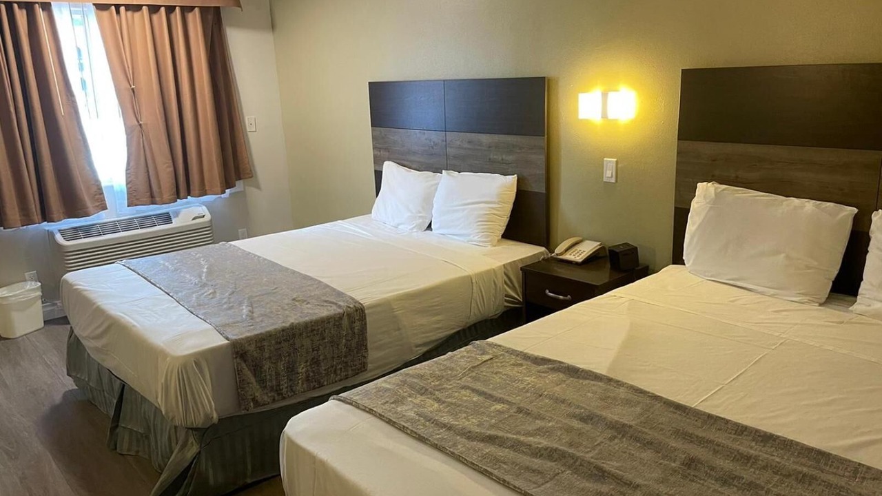 Photo of Bedroom in Northwest Anaheim