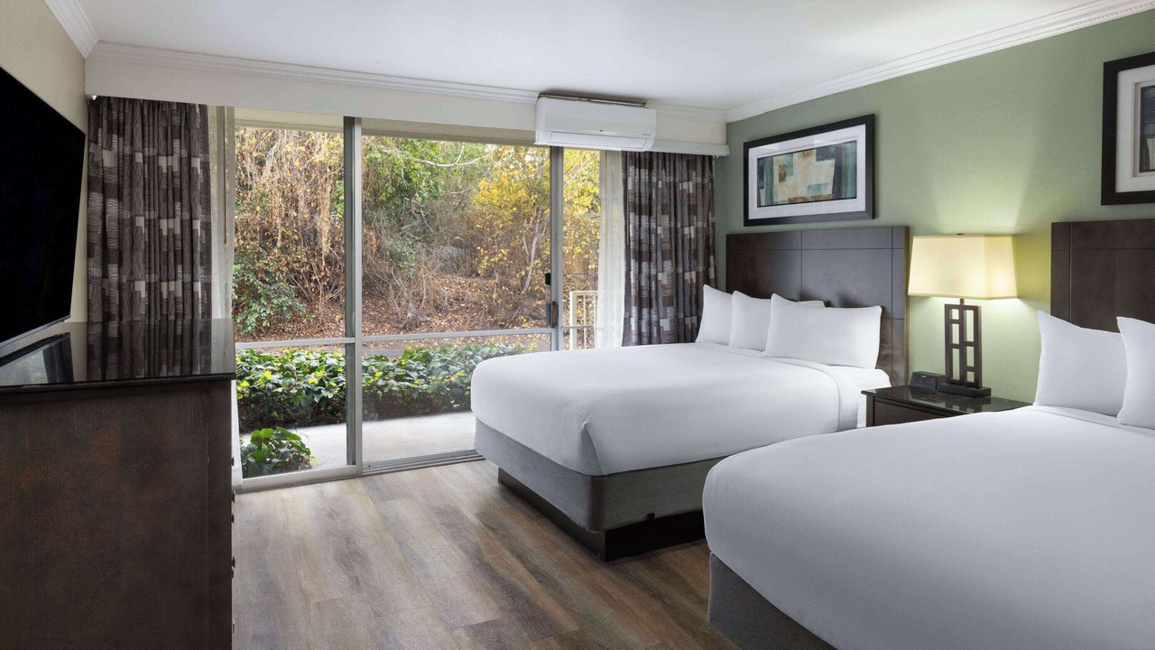 Photo of Bedroom in North Fremont Street