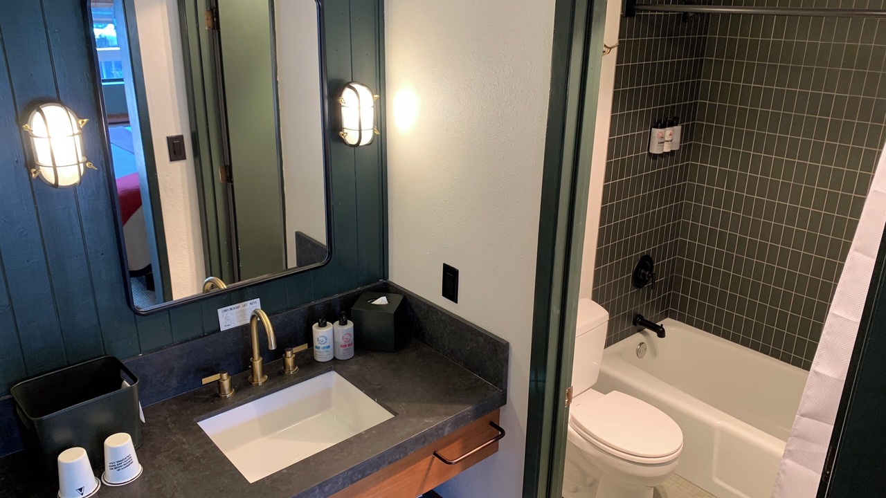 Photo of Bathroom in Lakeside Park