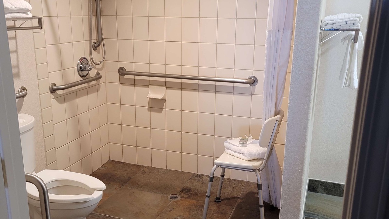 Photo of Bathroom in Bishop