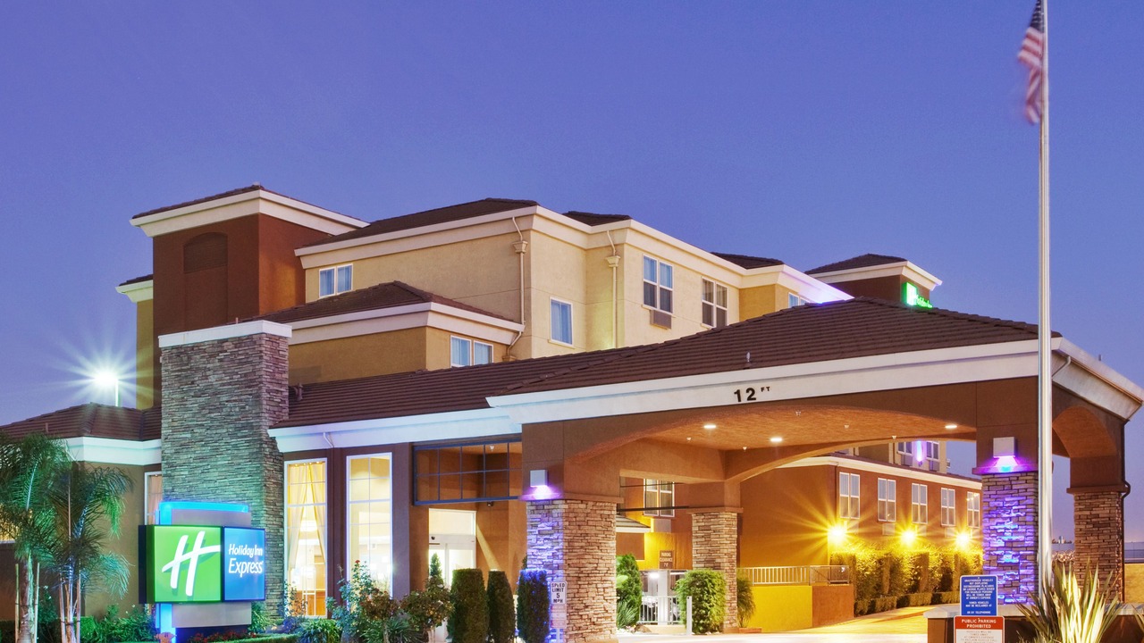 Photo of Buildings in West Sacramento