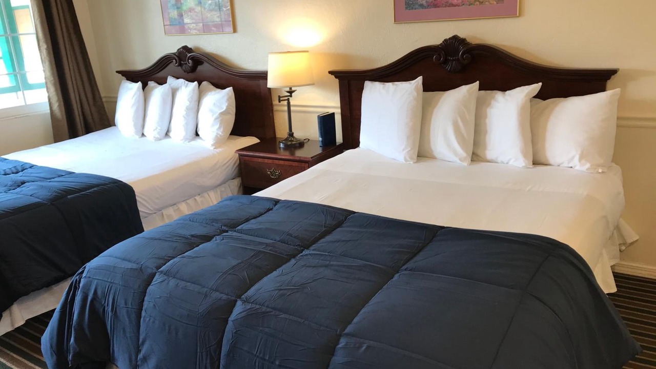 Photo of Bedroom in Munras Avenue