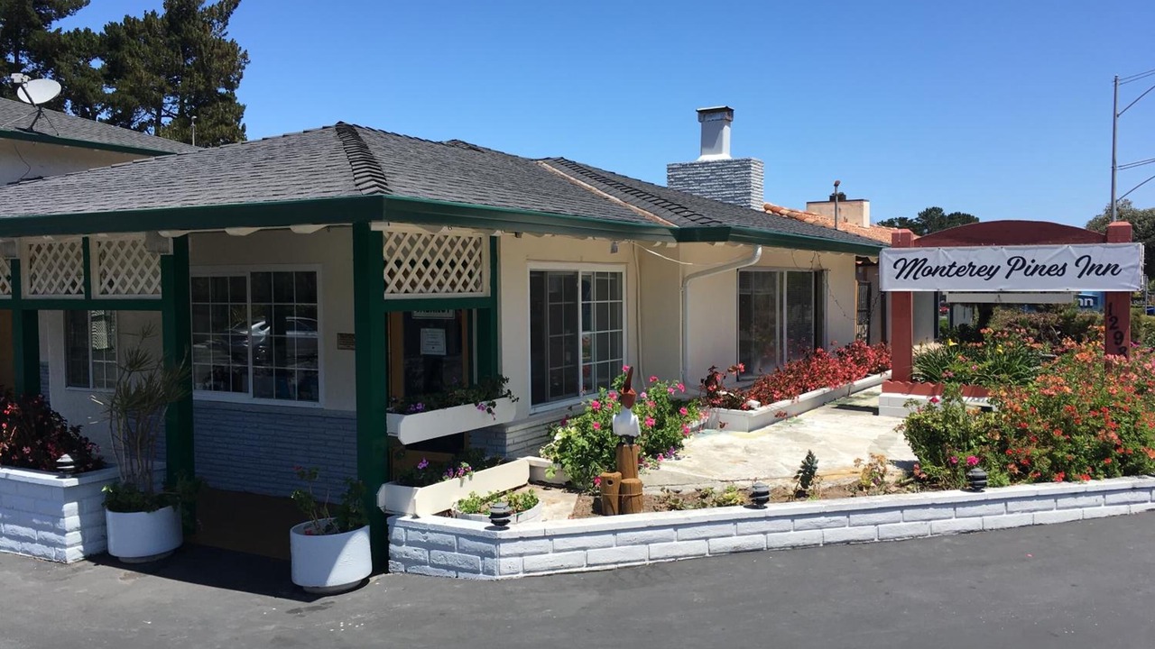 Photo of Outdoor in Munras Avenue