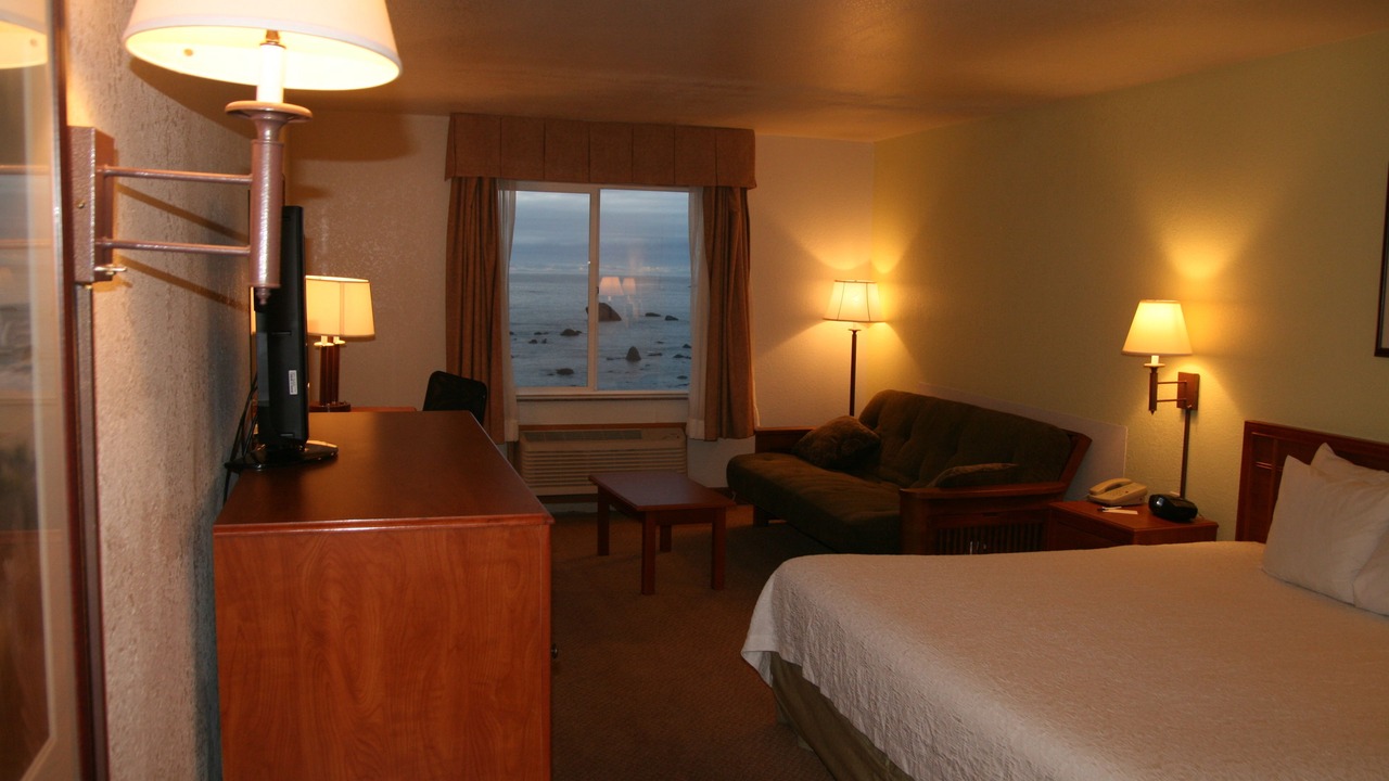 Photo of Bedroom in Crescent City