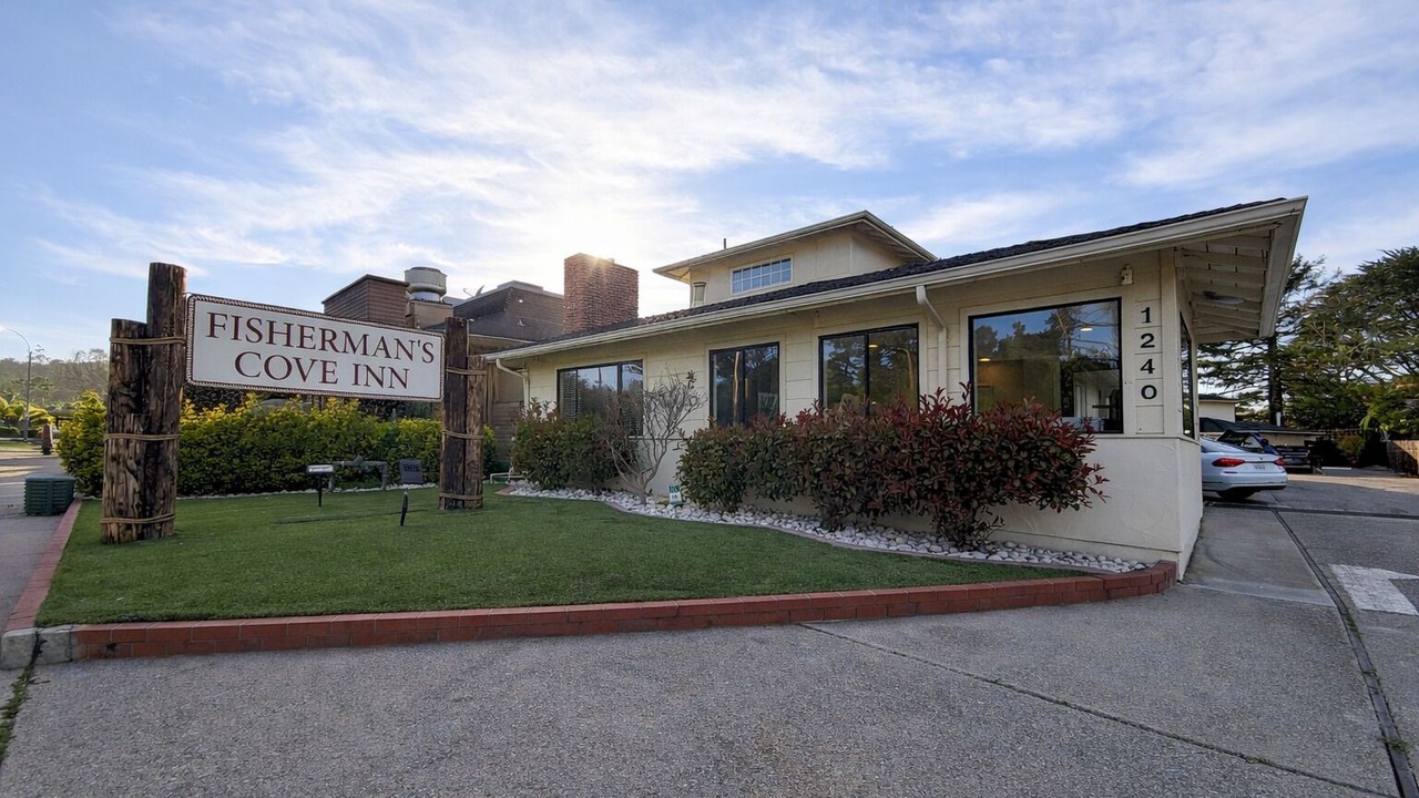 Photo of Outdoor in Munras Avenue