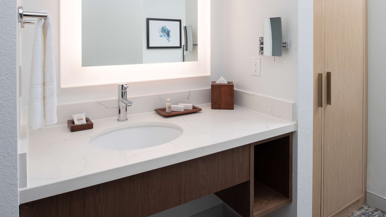 Photo of Bathroom in Keizer