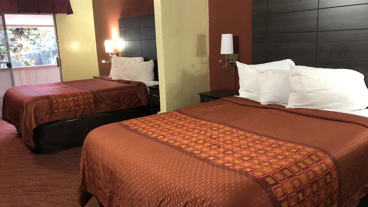 Photo of Bedroom in Munras Avenue