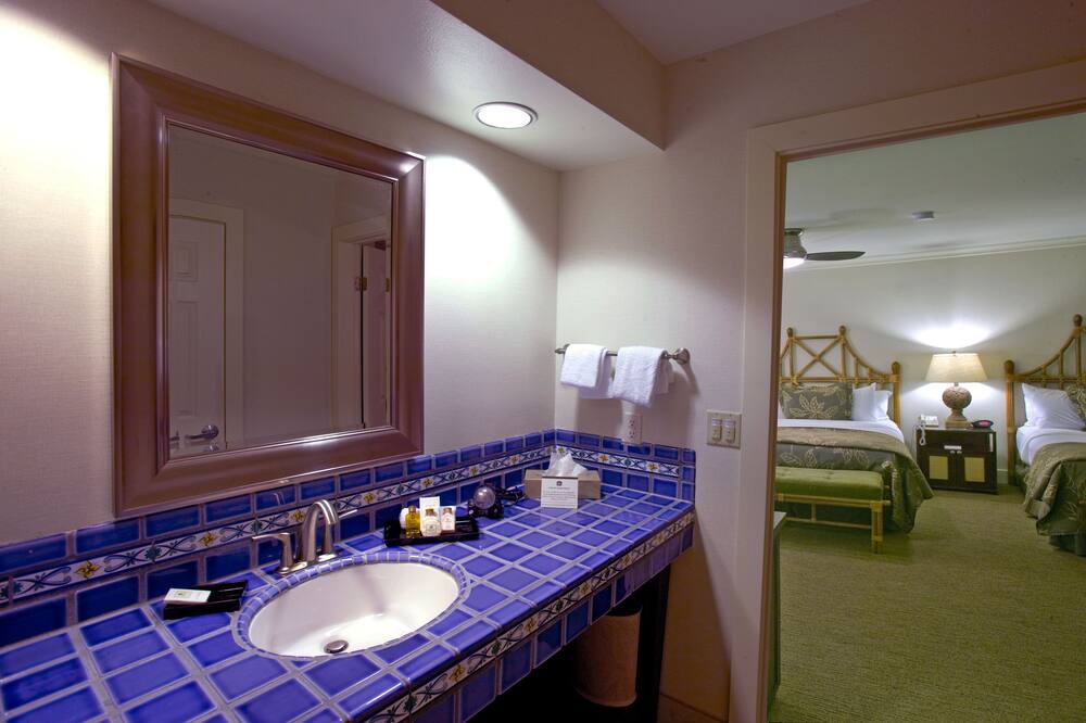 Photo of Bathroom in La Playa