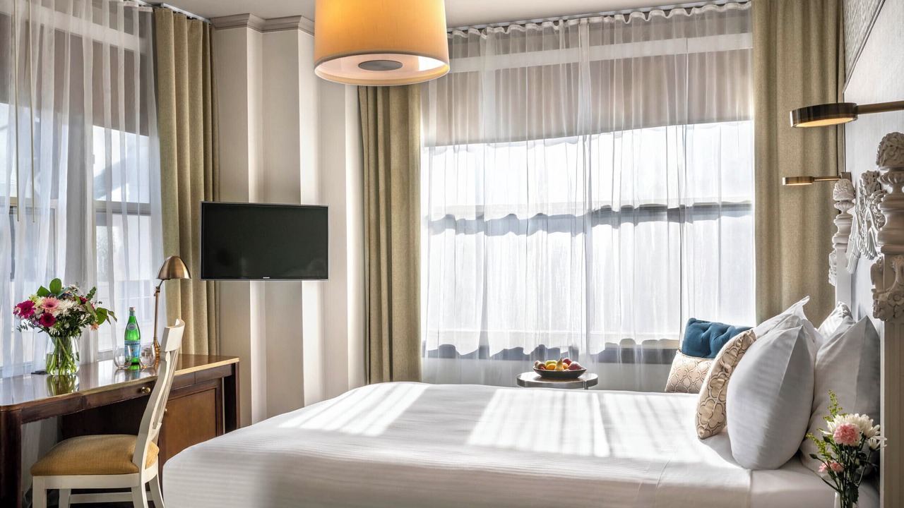 Photo of Bedroom in Theater District