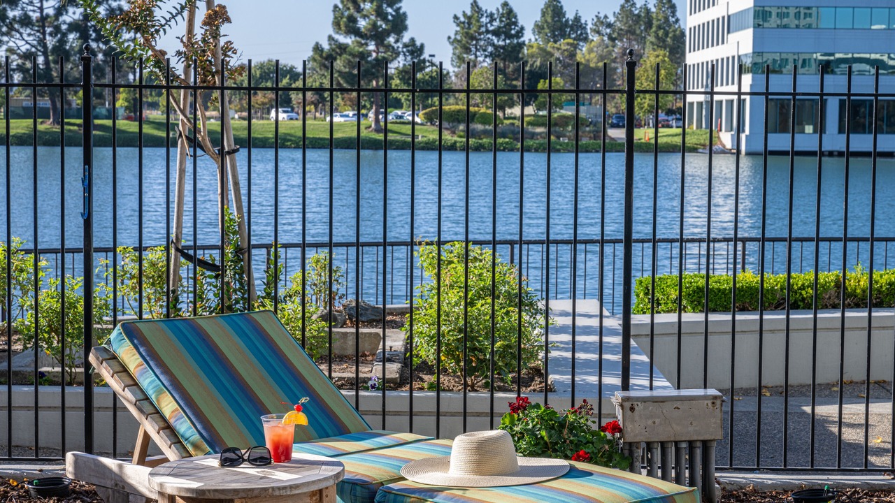 Photo of Outdoor in Redwood Shores