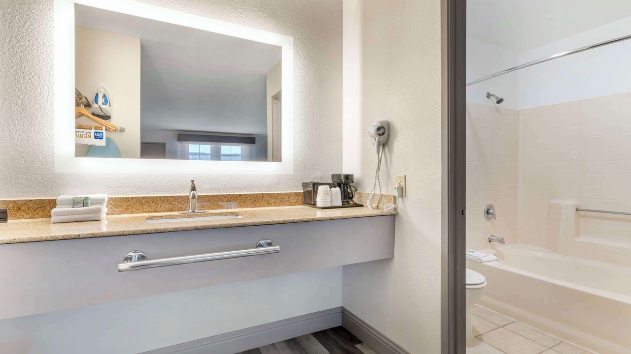 Photo of Bathroom in Marina