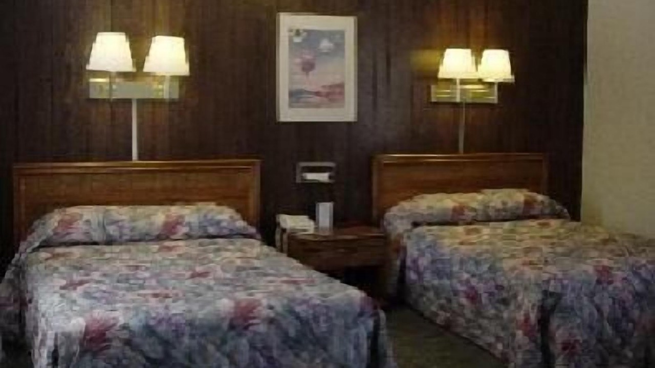 Photo of Bedroom in Shasta Lake