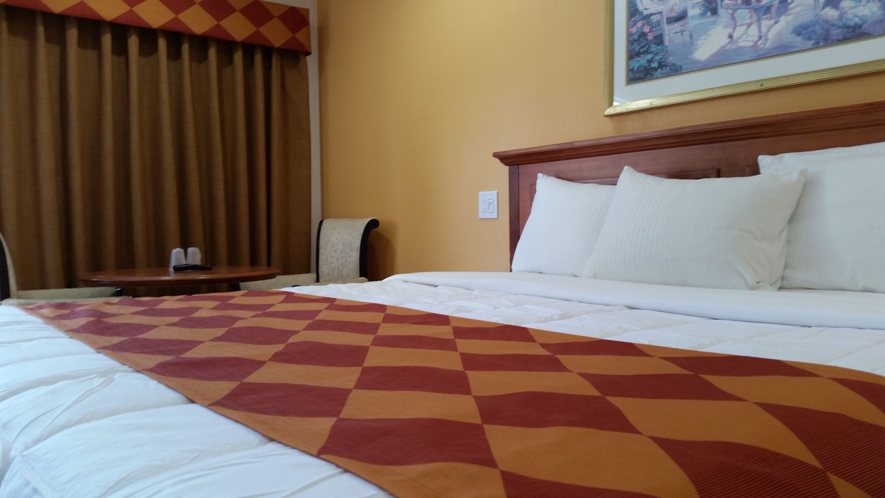 Photo of Bedroom in Northwest Anaheim