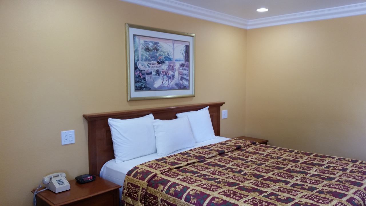 Photo of Bedroom in Northwest Anaheim