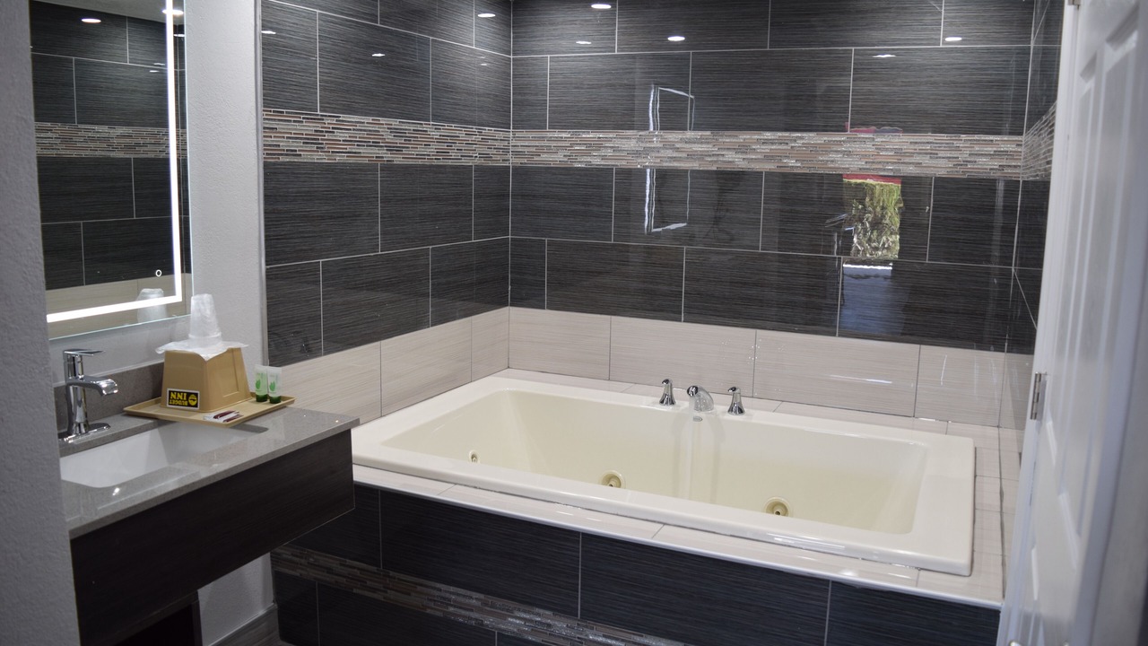 Photo of Bathroom in Walnut Valley