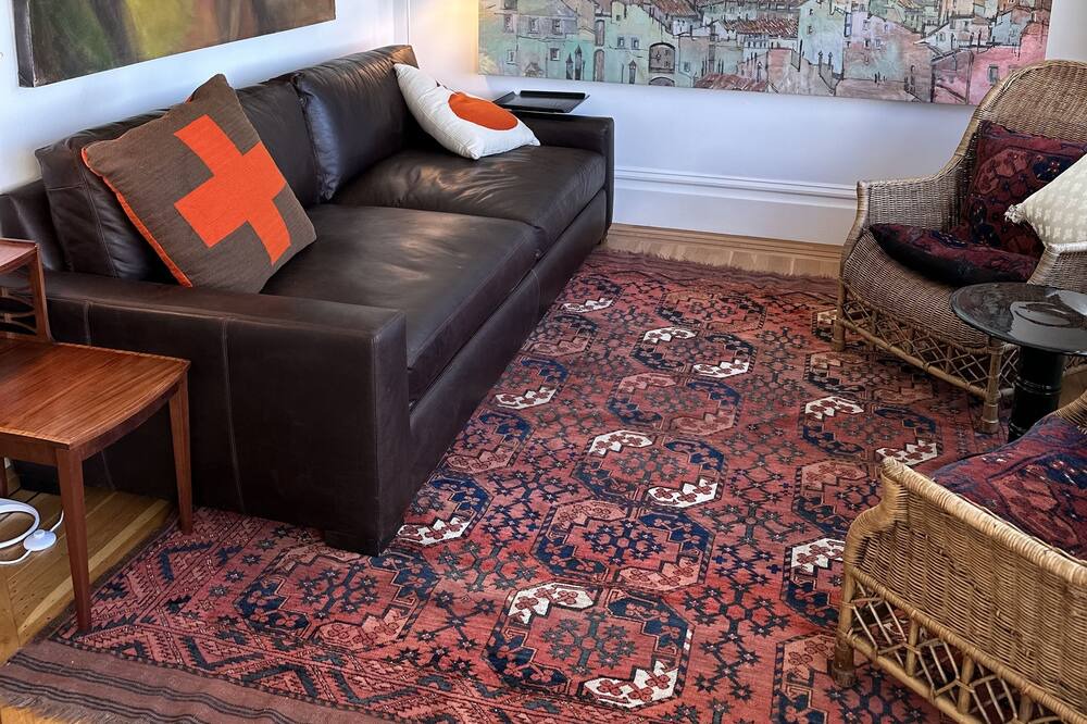 Photo of Livingroom in North Beach