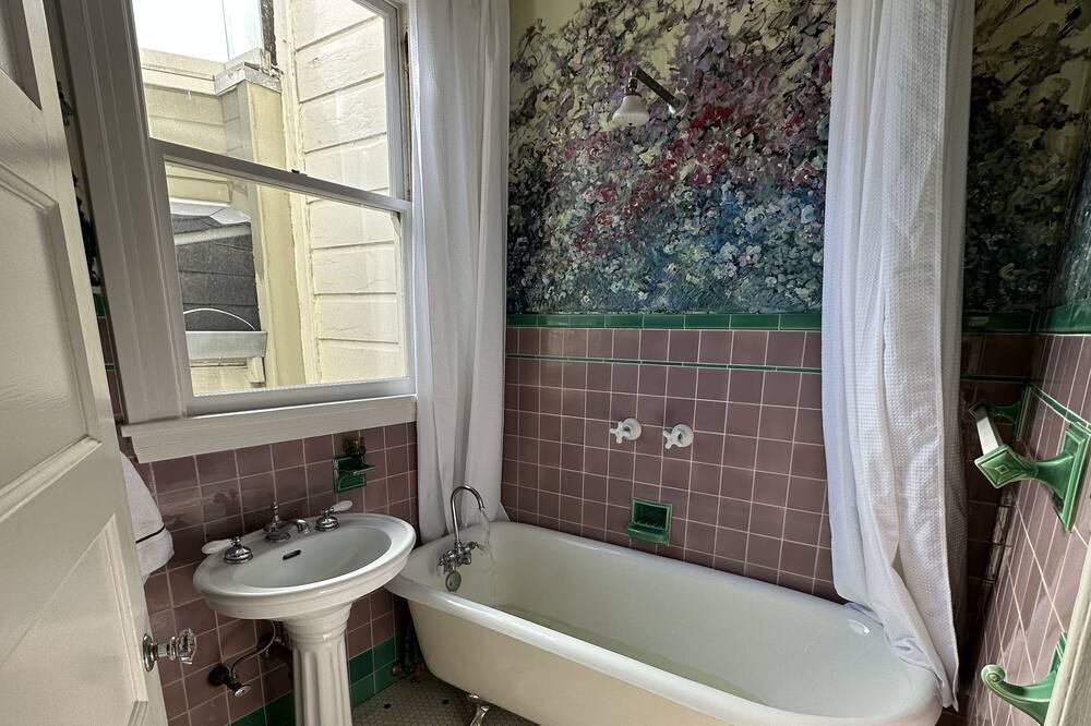 Photo of Bathroom in North Beach