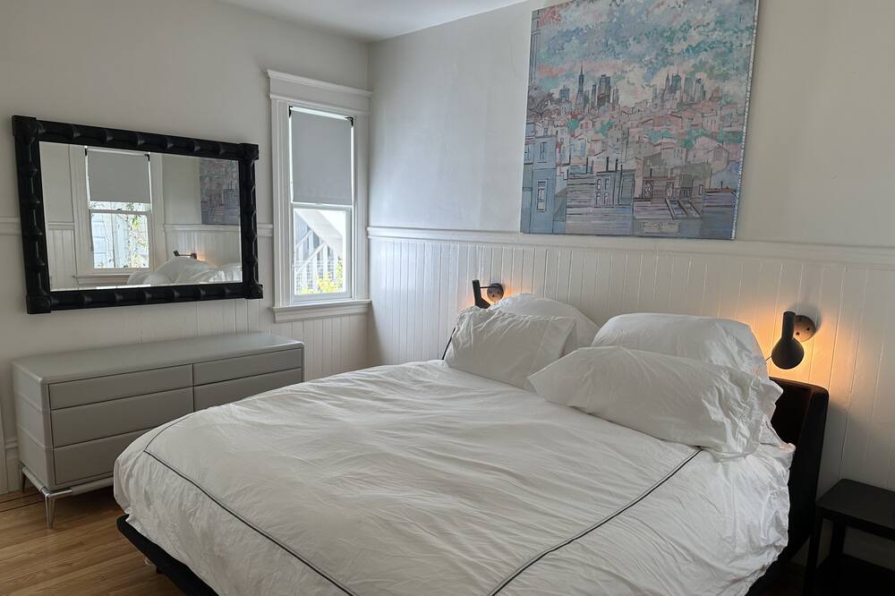 Photo of Bedroom in North Beach