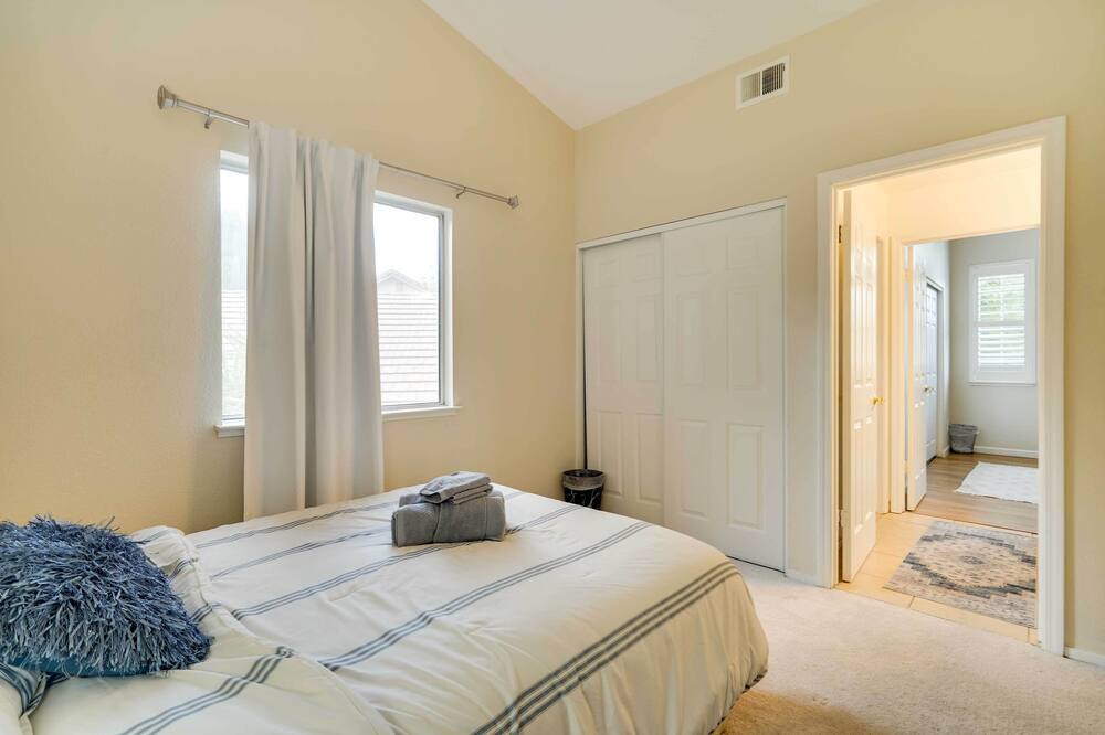 Photo of Bedroom in Tracy