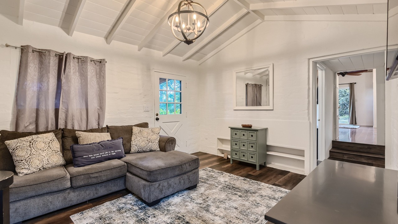 Photo of Livingroom in Vista