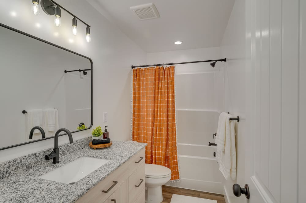 Photo of Bathroom in Richfield