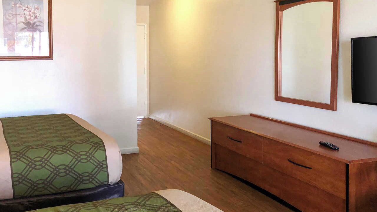 Photo of Bedroom in Oakland