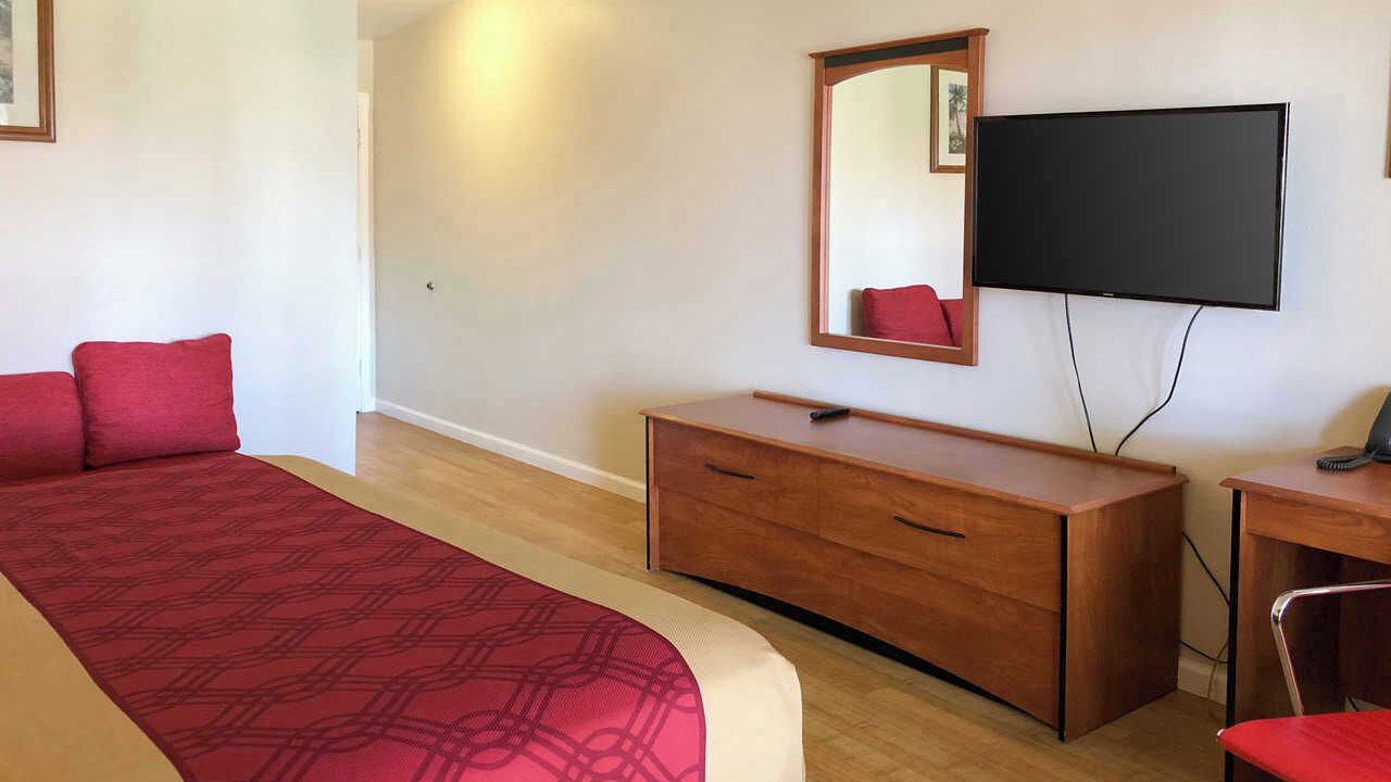 Photo of Bedroom in Oakland