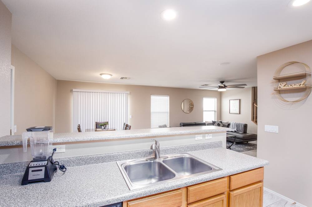 Photo of Kitchen in Superstition Springs