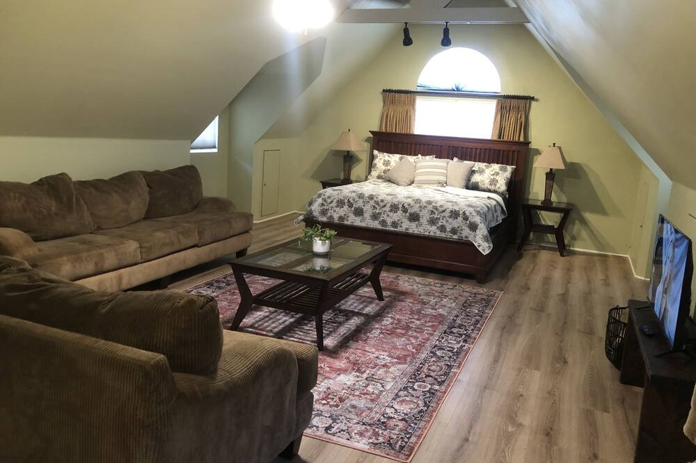 Photo of Bedroom in Bonita