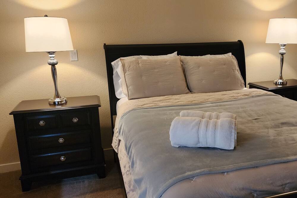 Photo of Bedroom in Corning