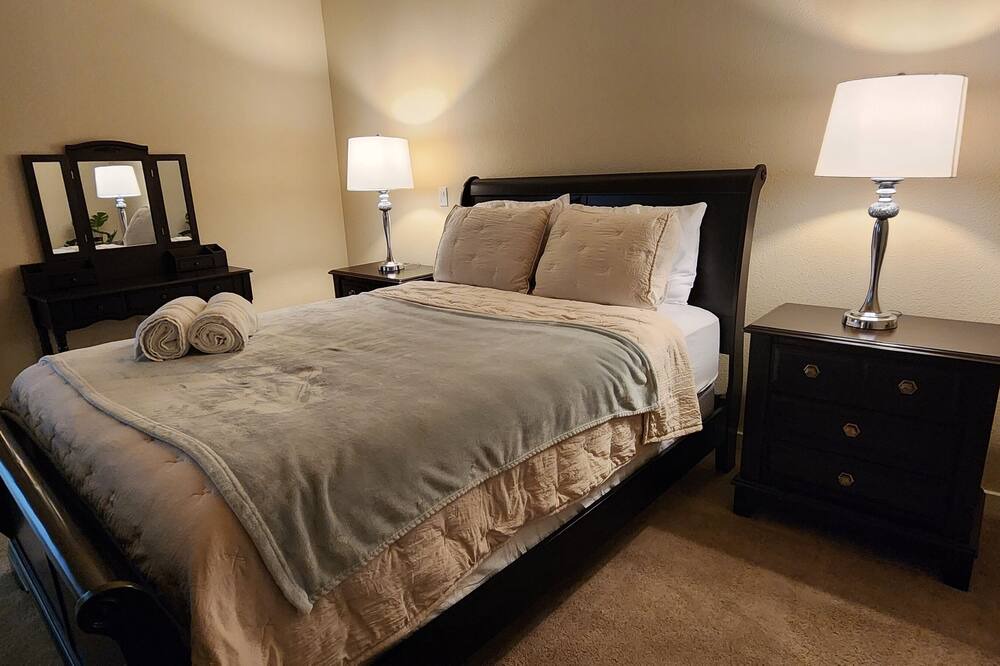 Photo of Bedroom in Corning