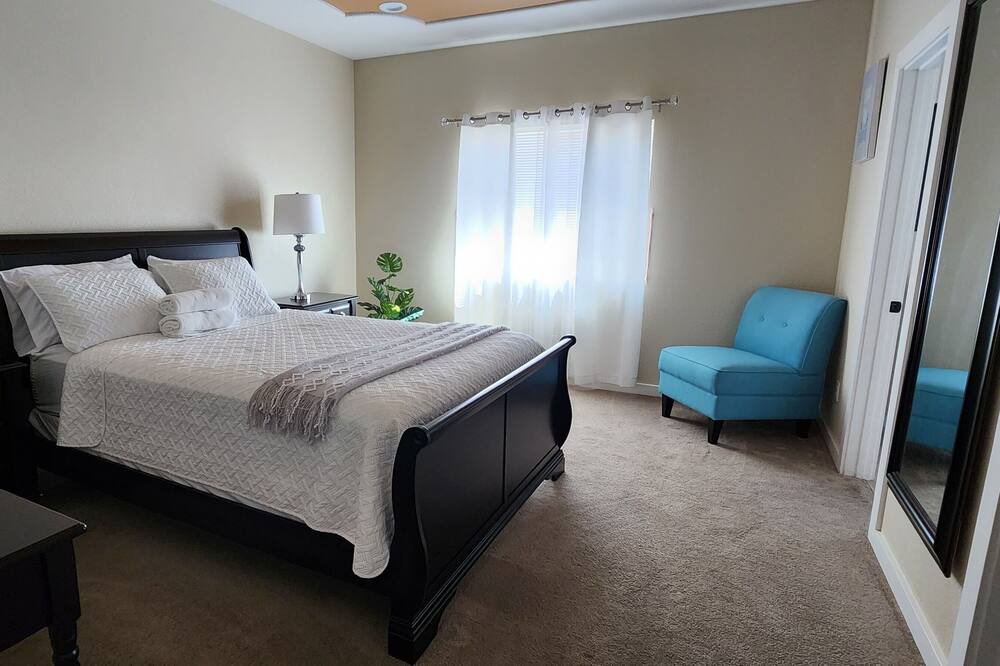 Photo of Bedroom in Corning