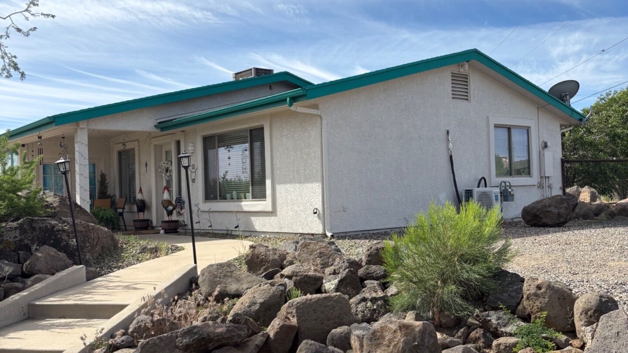 Photo of Outdoor in Cordes Lakes