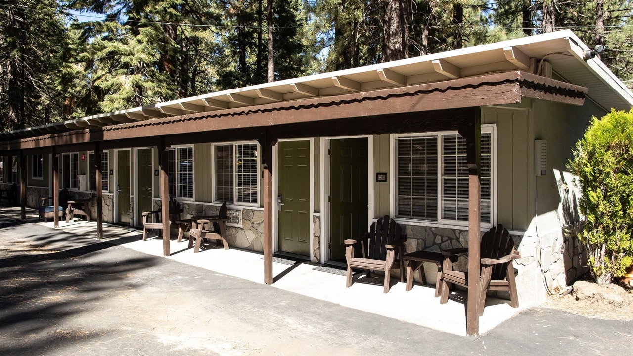 Photo of Bedroom in Tahoe Island