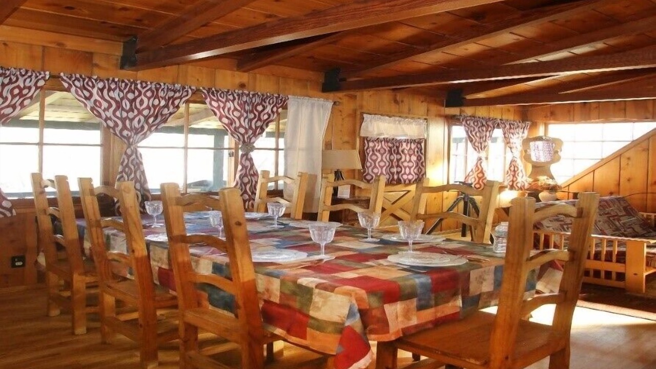 Photo of Bedroom in Kernville
