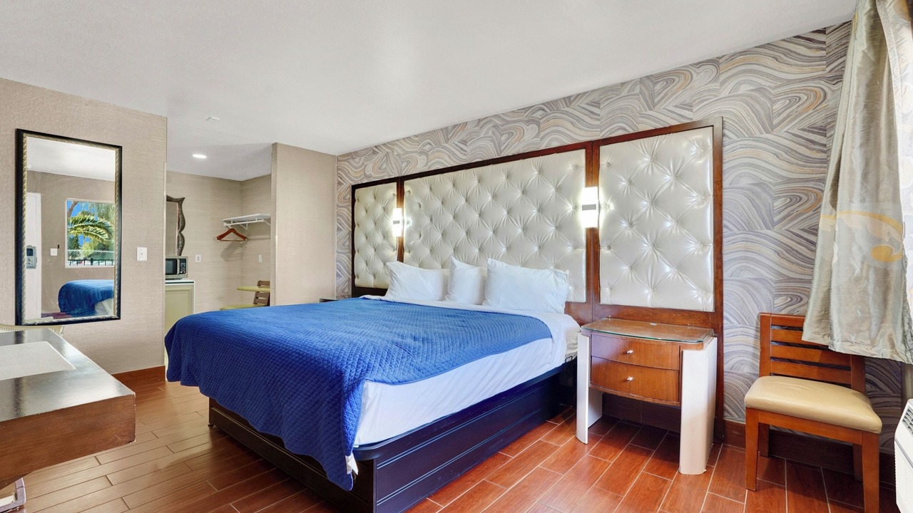 Photo of Bedroom in Sunrise Manor