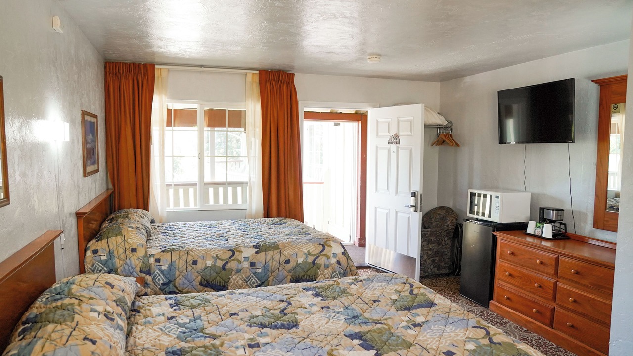 Photo of Bedroom in Mount Shasta