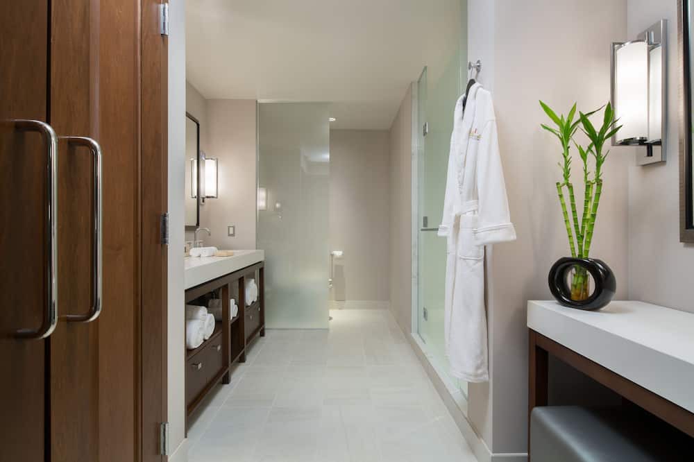 Photo of Bathroom in Bell Gardens