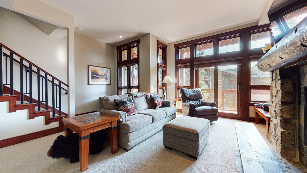 Photo of Livingroom in Mammoth Lakes