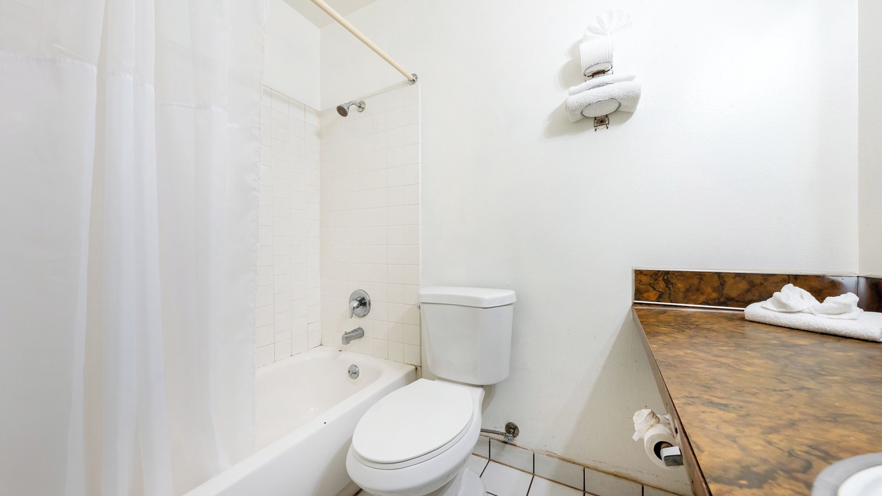 Photo of Bathroom in Powellhurst-Gilbert