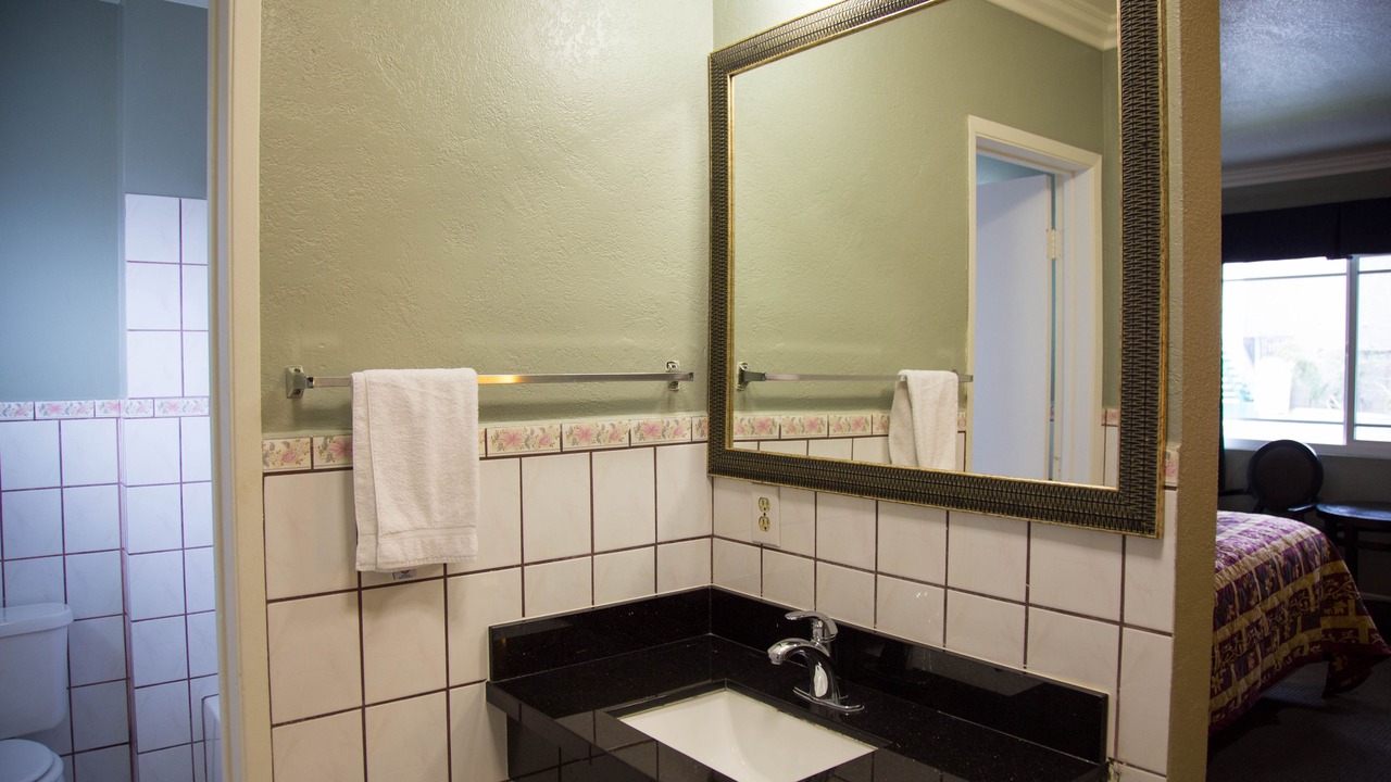 Photo of Bathroom in Southwest Anaheim
