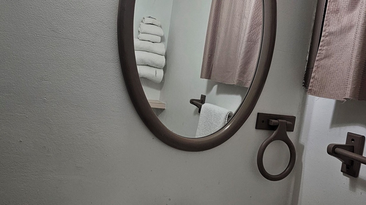 Photo of Bathroom in Dunsmuir