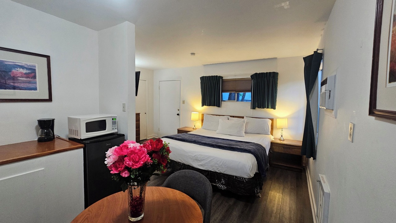 Photo of Bedroom in Dunsmuir