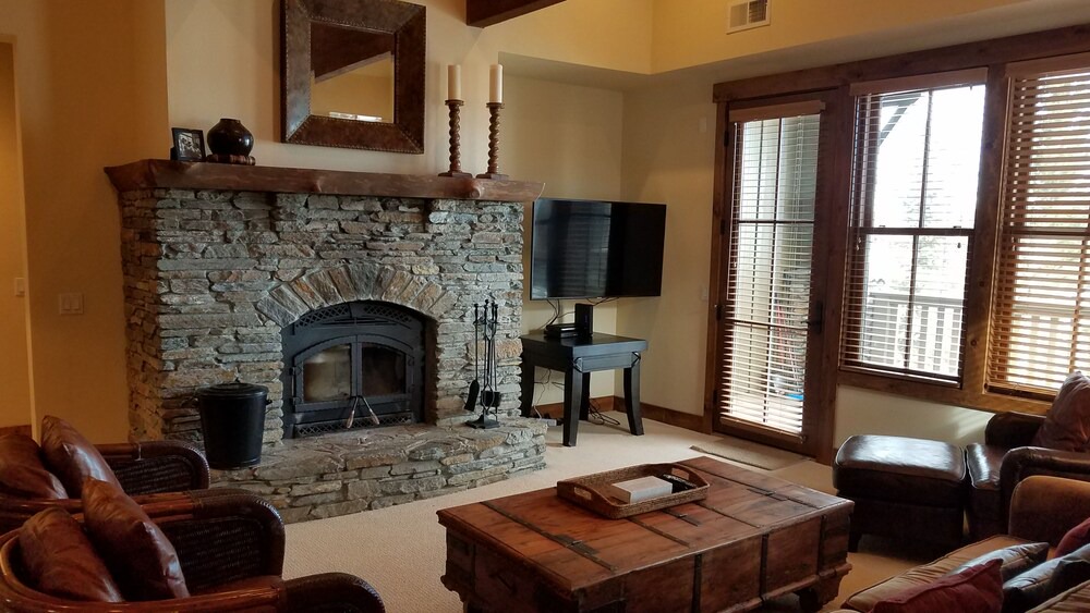 Photo of Livingroom in Mammoth Lakes