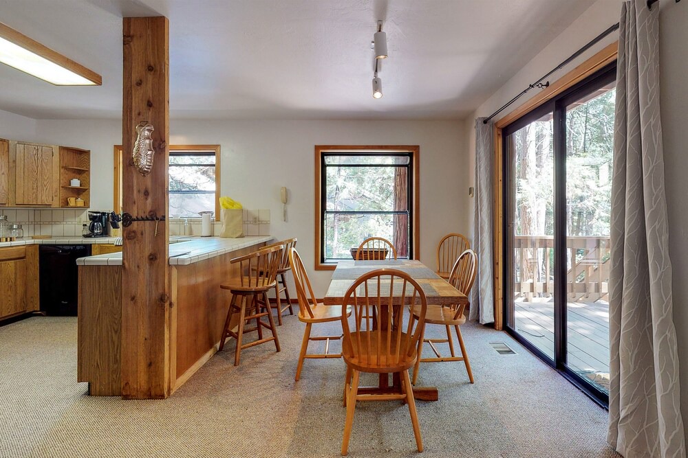 Photo of Kitchen in Idyllwild